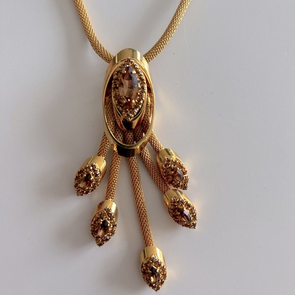 Vintage Necklace and Earrings Costume Jewelry - Picture 4 of 4